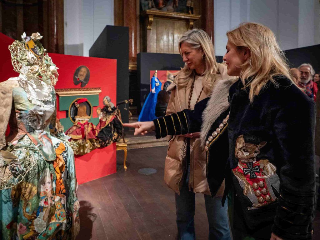 Exposición Exposición el vestidor de los cuentos Valladolid
